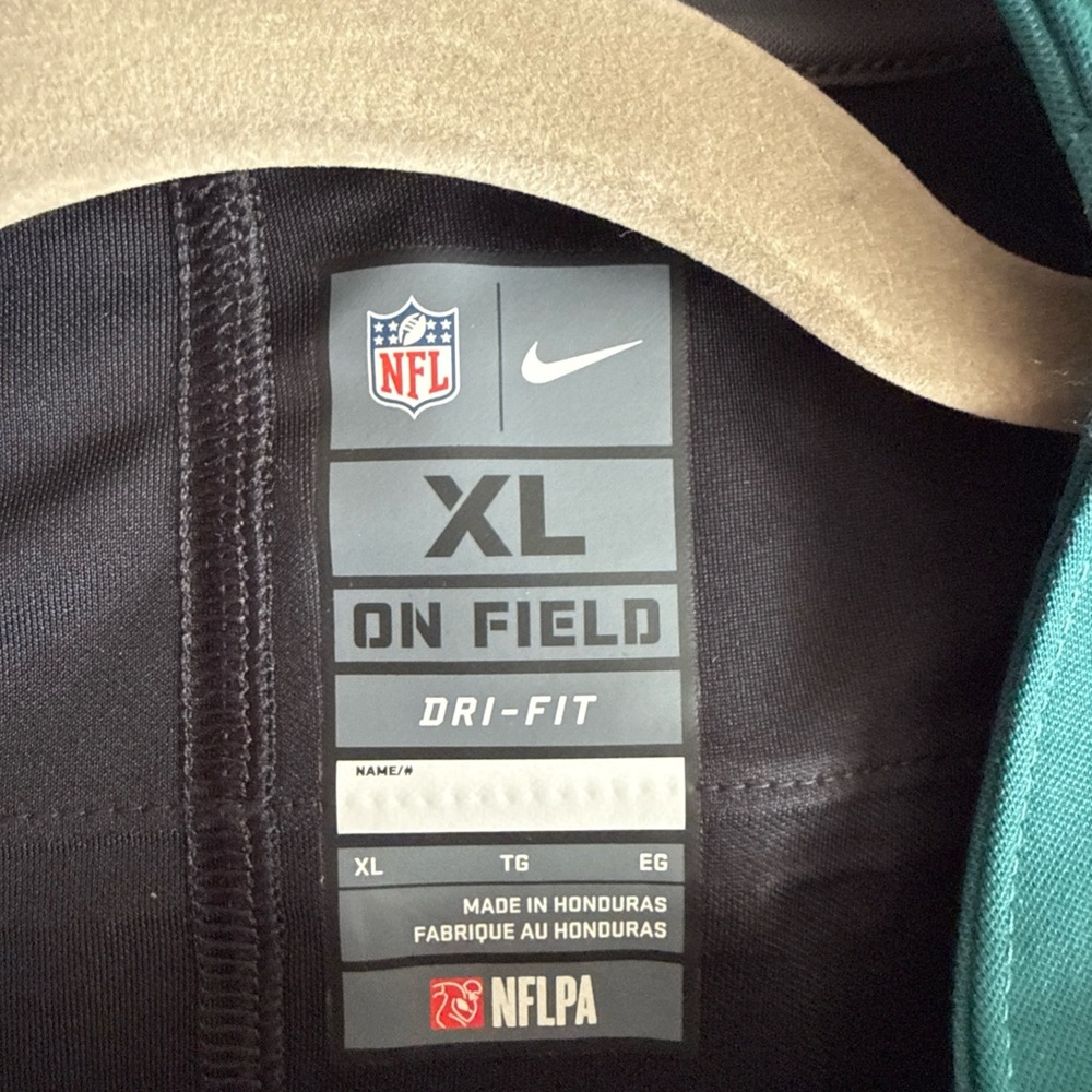 Men’s Nike Carson Wentz #11 Philadelphia Eagles Vapor Limited Jersey Sz XL - NWT - Picture 4 of 7